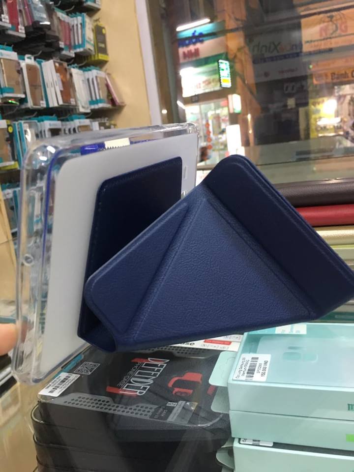 Bao Da Samsung Galaxy Tab J 7.0 Hiệu Onjess này làm rất chắc chắn giúp bao da không bị bong tróc và trở nên bền bỉ hơn,nắp lưng bao da với chất liệu silicon bảo vệ cho chiếc tablet của bạn